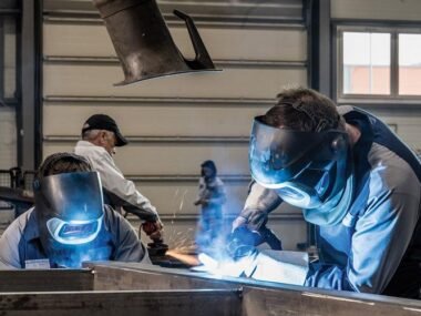 Welder Jobs in Canada: The Skilled Trade Pathway to PR with a $35/hr Wage